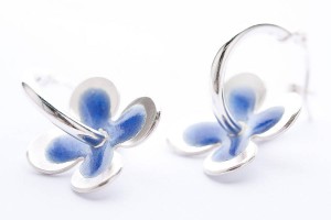 enamel daisies hoop earrings