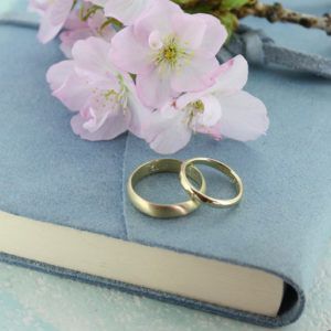 personalised wedding rings