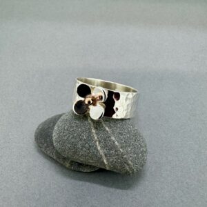 silver daisy ring
